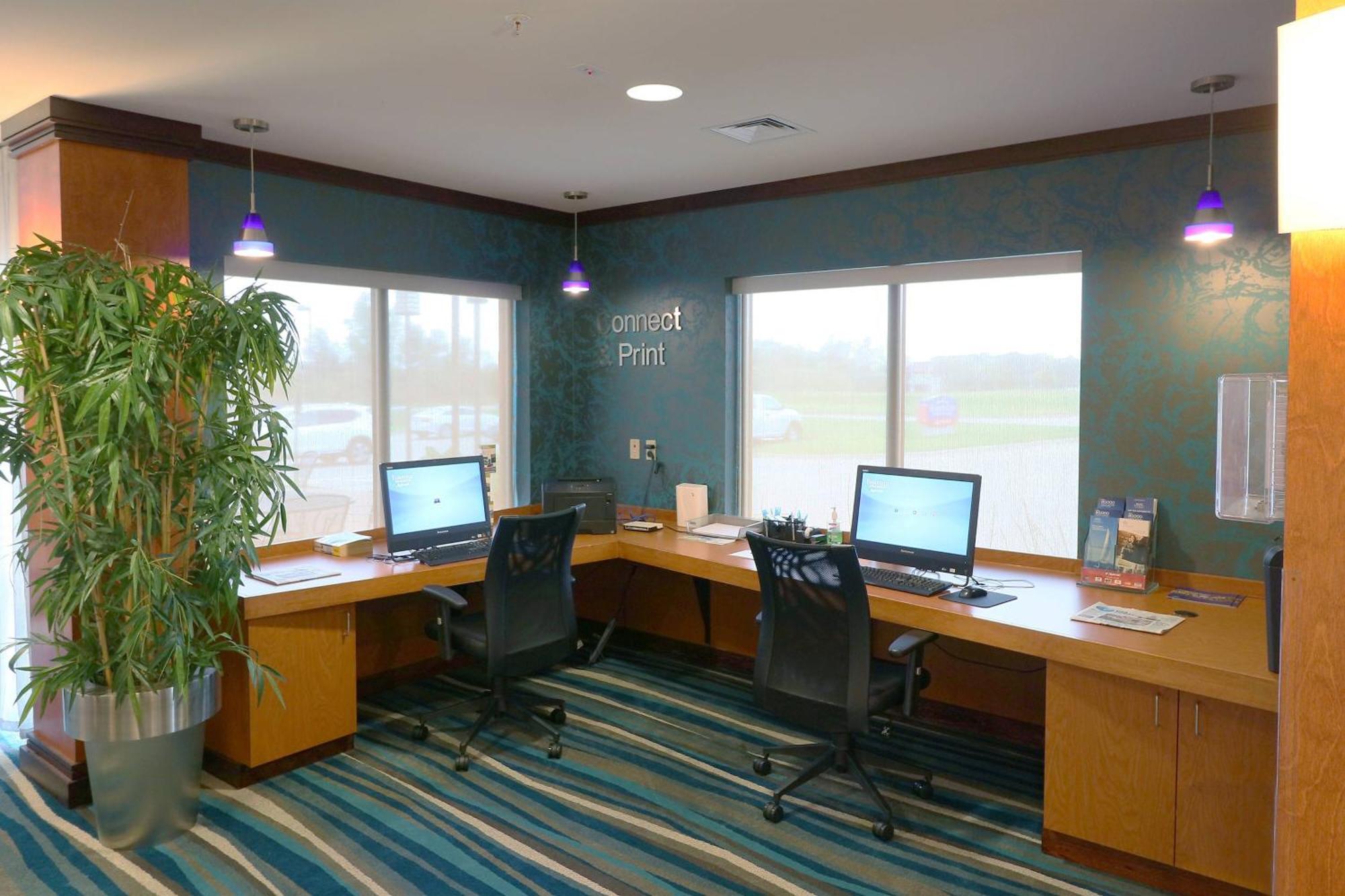 Fairfield Inn & Suites Des Moines Airport Екстер'єр фото